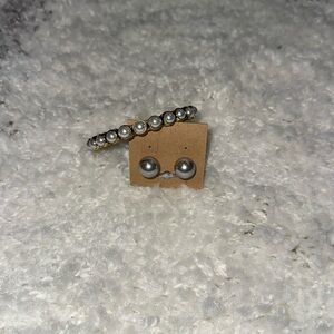 Plunder Pearl Bangle and oversized earrings